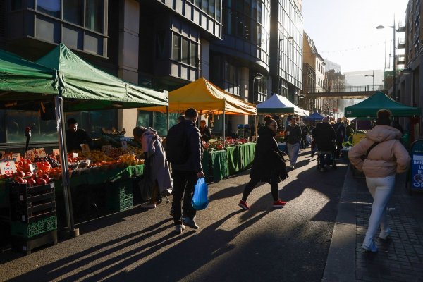 La inflación británica sorprende y alcanza su mayor nivel en 30 años