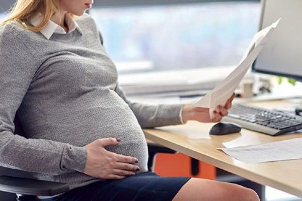 Avanza proyecto para que las mujeres embarazas puedan trabajar desde su hogar durante la pandemia