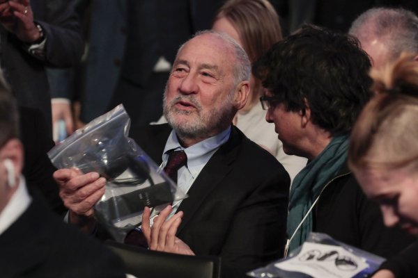Economistas critican a Stiglitz por hablar de milagro argentino: “Hemos leído su columna con desconcierto”