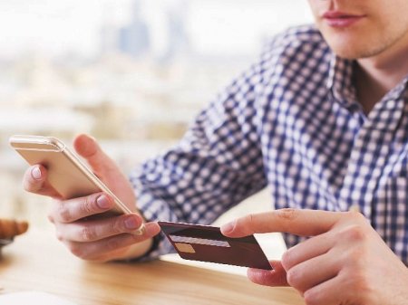 Fintech ligada a Pampa Energía lanza su propia tarjeta prepagada en Argentina