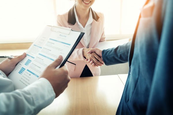 Chile fue el tercer país con mayor M&A de Latinoamérica en 2021, según TTR