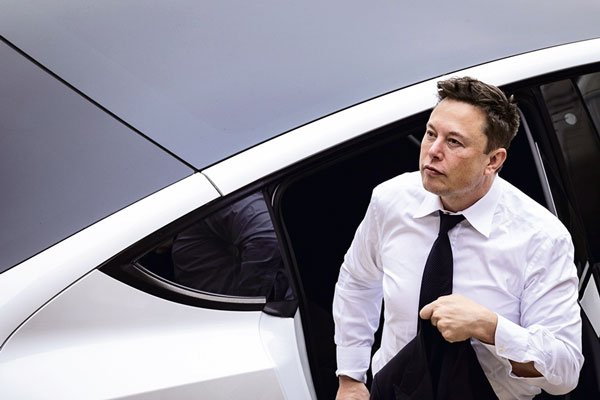 Tesla perdió casi US$ 110 mil millones en valor de mercado en un solo día por derrumbe en bolsa