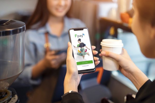 Falabella recibe luz verde de la CMF y oficializa entrada al negocio de tarjetas de prepago con Fpay