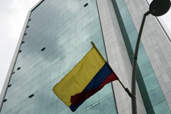 Colombia sorprende anunciando la mayor alza en su tasa de interés desde 2003