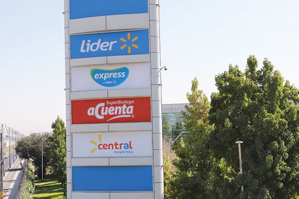Walmart y gremio de grandes proveedores extienden conversaciones para un eventual acuerdo