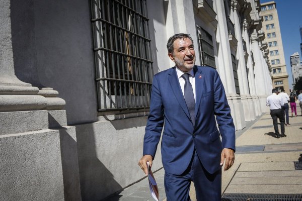 Patricio Santamaría: "El próximo gobierno tiene que recuperar la dignidad de las personas y terminar con los privilegios"