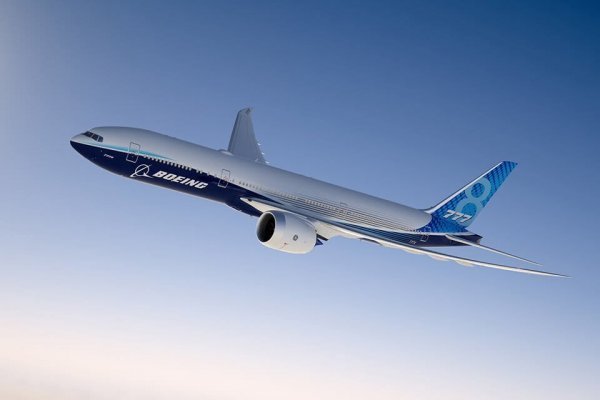 Boeing lanza carguero 777X con pedido de 50 aviones de Qatar Airways