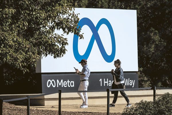 Matriz de Facebook se desploma en bolsa tras resultados: ganancias y proyecciones quedan al debe