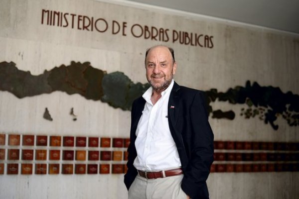 Rutas orbitales, nuevos aeropuertos y más trenes: los desafíos para este año del plan de infraestructura del MOP al 2050