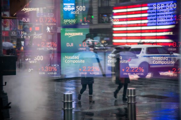 Amazon marca alza diaria récord en valor de mercado para empresa de EEUU y devuelve algo de lo que Meta quitó