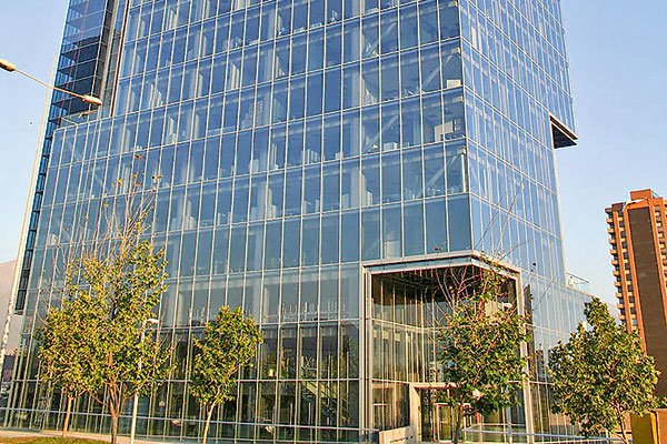 Corpgroup: jueza Stickels autoriza venta de acciones libres de prendas de Itaú Chile