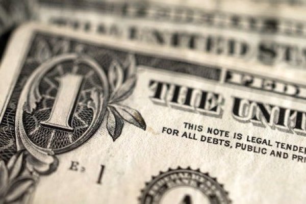 <p>Dólar modera al cierre el retroceso tras el fuerte avance del cobre y alto IPC en EEUU en enero</p>