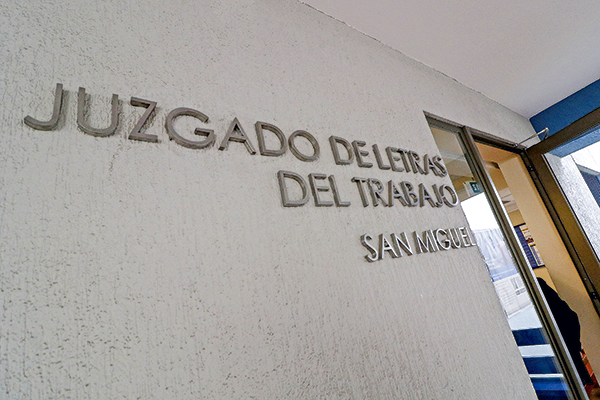 Justicia laboral: causas ingresadas cayeron casi 60% en 2021, pero el tiempo de tramitación volvió a subir