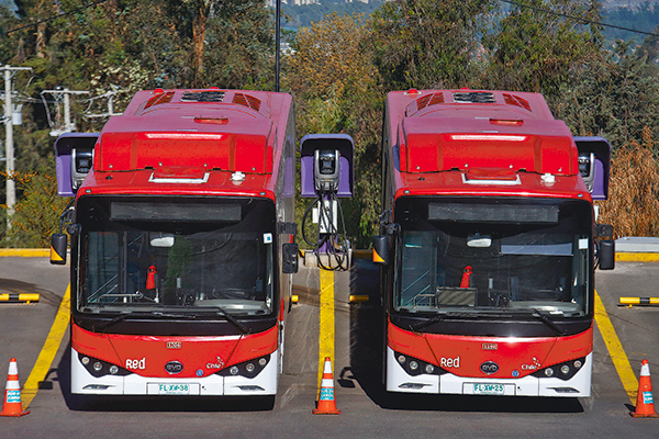 Más de un cuarto de la flota del transporte público de Santiago se impulsará con energía eléctrica en 2022