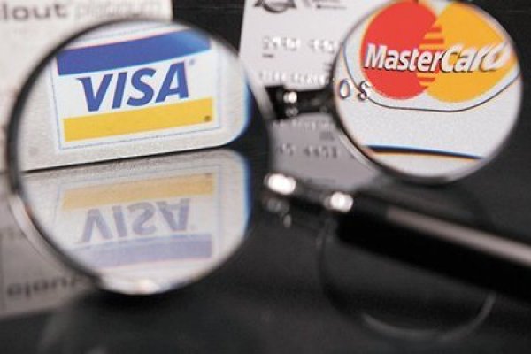 <p>La batalla de Mastercard y Visa por los pagos transfronterizos en la región</p>