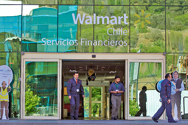 La defensa de Walmart en demanda por colusión en la venta de pollos
