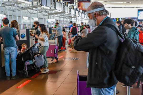 Gremios de turismo y eventos corporativos piden a las autoridades eliminar Plan Paso a Paso y PCR en aeropuerto