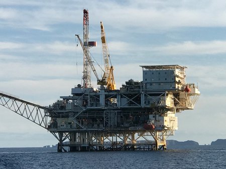 Pese a nuevas medidas, representación femenina en cargos ejecutivos de la industria del petróleo y gas se mantiene baja en Latinoamérica