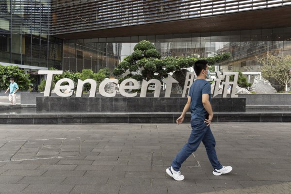Tencent lidera venta masiva de acciones tecnológicas en China por temores a más restricciones a la empresa privada
