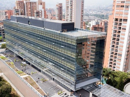 Miembros independientes de Grupo Sura decidirán destino de sus títulos en Nutresa