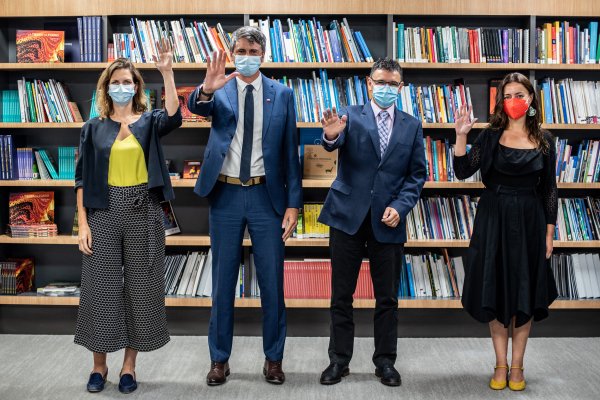 De izquierda a derecha: Carolina Torrealba, Andrés Couve, Flavio Salazar y Carolina Gainza.