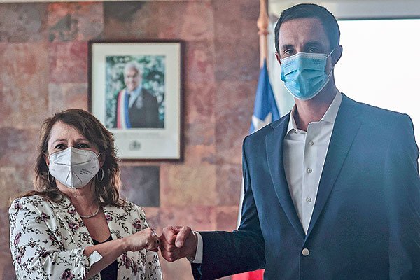 Hernando esperará la justicia para pronunciarse sobre licitación del litio y raya la cancha por Enami