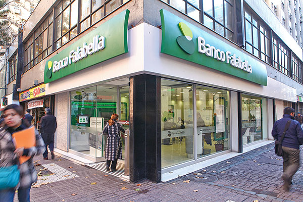 Banco Falabella entra de lleno al negocio PYME con créditos a emprendedores de su marketplace