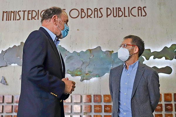 Miinistro Moreno con Juan Carlos García en la reunión.