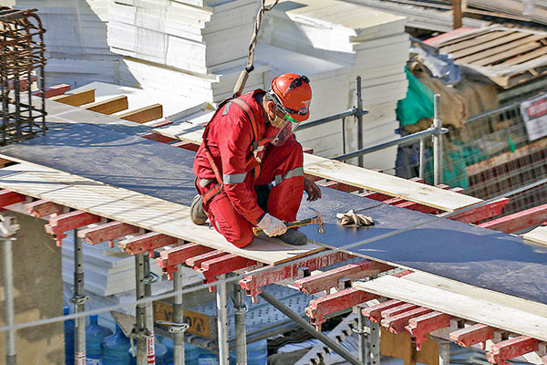 Incertidumbre y mayor costo de endeudamiento mantendrán deprimida la inversión este año