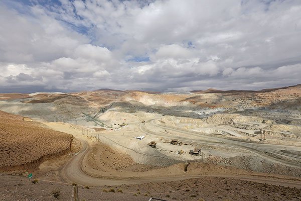 Teck advierte impactos adicionales por ómicron en Chile y define el próximo paso tras Quebrada Blanca II