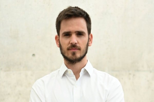 Las recomendaciones financieras de José Tomás Valente frente al conflicto entre Rusia y Ucrania: "Si tu inversión es de largo plazo, sería correcto no retirarse de los mercados"
