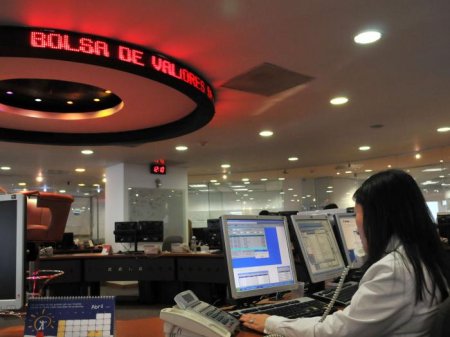 Credicorp Capital pide a inversionistas de fondos mutuos en Perú mantener la calma por invasión rusa