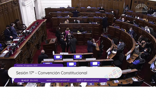 Casi la totalidad de las iniciativas propuestas en el Bloque A, retornan a la Comisión para segundo informe.