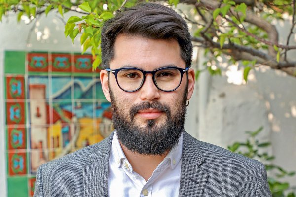 Nicolás Fernández: Área de comunicaciones de la Convención es "insípida, como la comida de un hospital"