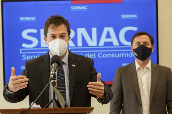 Ministerio de Economía lanza el primer comparador de costos de las tarjetas de crédito