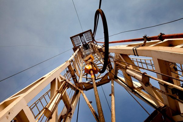 Occidental Petroleum: la acción que ha subido casi 100% en 2022 y que está en la mira de Warren Buffett