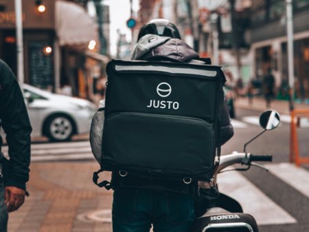 Justo ficha a ex ejecutivo de Falabella para liderar crecimiento en Chile y Perú