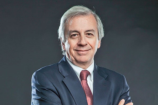 Juan Benavides renuncia a presidencia de Codelco a dos meses de cumplir su período