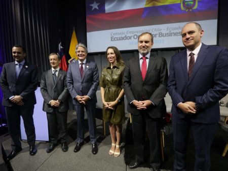 El plan de Ecuador para duplicar inversión extranjera y licitar proyectos por US$ 30.000 millones