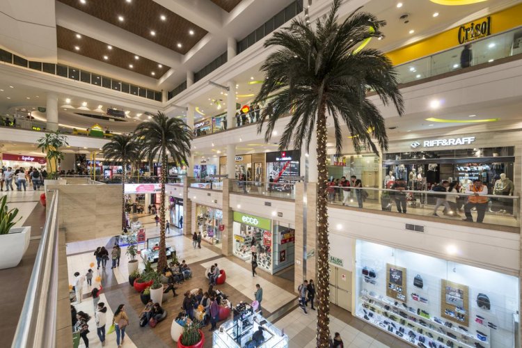 <p>Centros comerciales de chilena Ripley en Perú ve cambios postpandemia: menos visitas pero más ventas</p>
