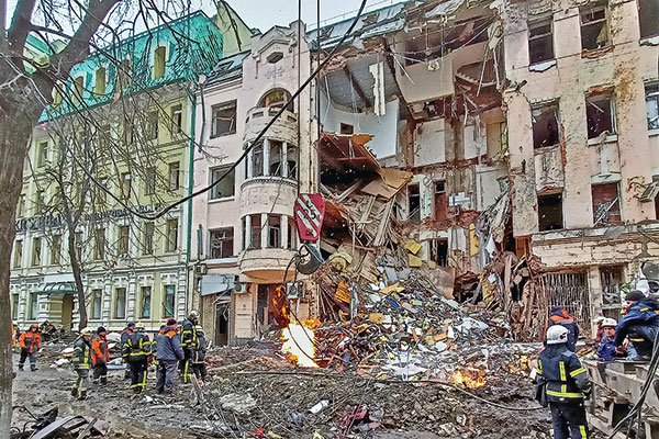Bolsas europeas parten la semana con alza ante expectativas de reunión entre Rusia y Ucrania