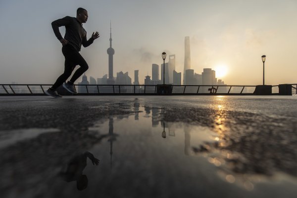 La economía mundial agrega ahora el impacto del rebrote de Covid en China a la lista de problemas