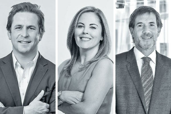 Cristián Casanova, socio de NDI Abogados. Natalia Lecaros, Socia de Saavedra & Cia Abogados. Francisco Allendes, Socio Puga Ortíz.