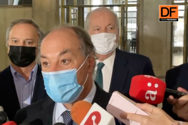 <p>Ahora en DF | Sutil define como positiva la reunión con Hacienda y destaca apoyo de la CPC en el proceso de cambio de Gobierno</p>