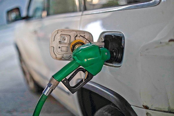 <p>Senado aprueba nuevo límite de mecanismo para contener alza de los combustibles y queda listo para ser ley</p>