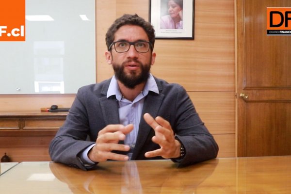 <p>Ahora en DF | Subsecretario del trabajo se refiere a los planes para recuperar el empleo femenino</p>