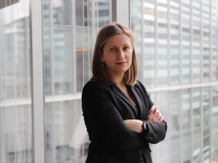 El desafiante primer año en Brasil de la mujer que llegó a comandar la operación de Pfizer