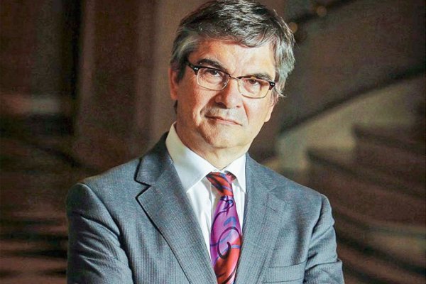 Las llamativas corbatas de Marcel llegan a redes sociales