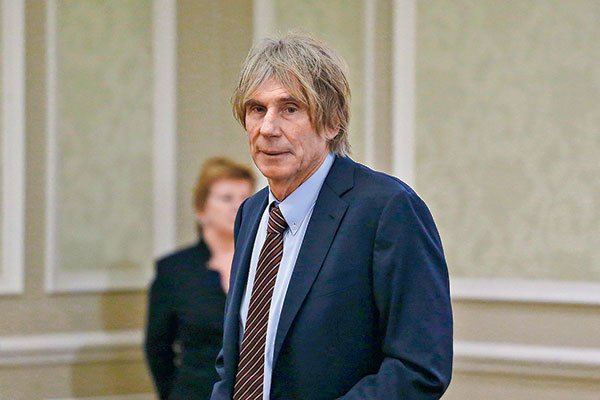 Interlocking: Hernán Büchi logra ser notificado y define equipo de abogados