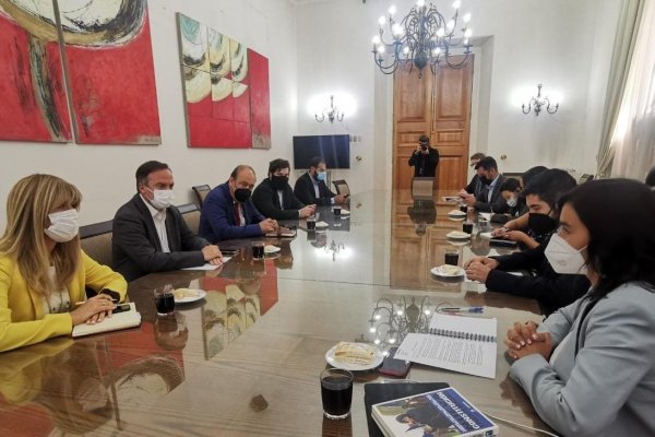 Senadores DC acusan que la Convención ha postergado los temas que la ciudadanía levantó en 2019